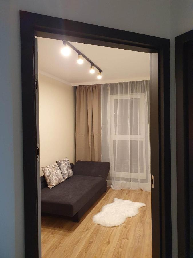 Apartament 3 Pokojowy Lub Pokoj W Mieszkaniu W Nowym Bloku ワルシャワ エクステリア 写真
