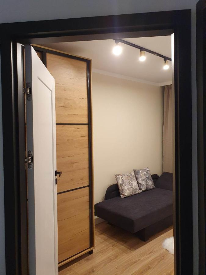 Apartament 3 Pokojowy Lub Pokoj W Mieszkaniu W Nowym Bloku ワルシャワ エクステリア 写真