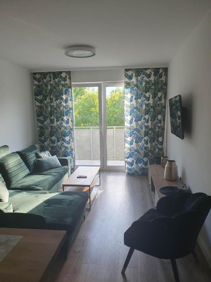 Apartament 3 Pokojowy Lub Pokoj W Mieszkaniu W Nowym Bloku ワルシャワ エクステリア 写真