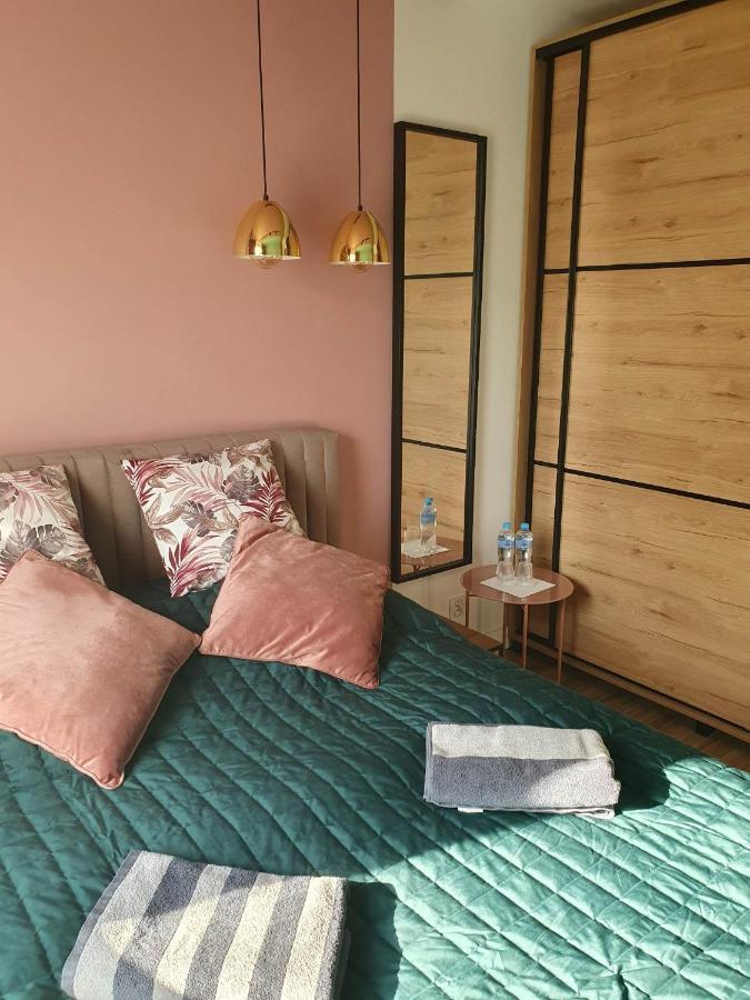 Apartament 3 Pokojowy Lub Pokoj W Mieszkaniu W Nowym Bloku ワルシャワ エクステリア 写真