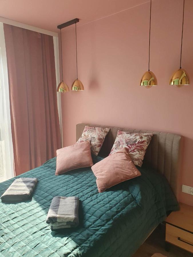 Apartament 3 Pokojowy Lub Pokoj W Mieszkaniu W Nowym Bloku ワルシャワ エクステリア 写真