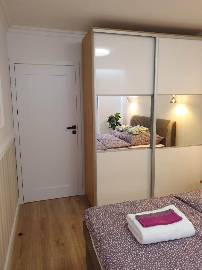 Apartament 3 Pokojowy Lub Pokoj W Mieszkaniu W Nowym Bloku ワルシャワ エクステリア 写真